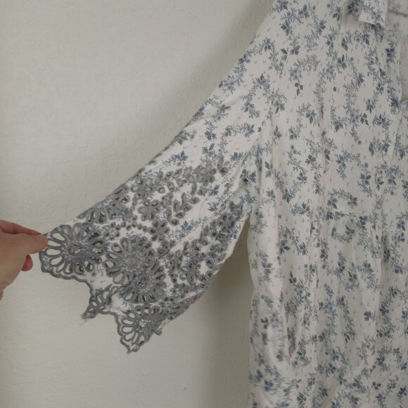 Caffe Marrakesh Boho Peasant Floral Blouse with Lace Accent Sleeves - Picture 7 of 8